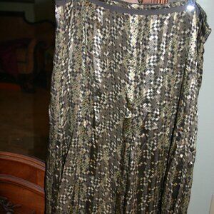 Anne Klein lined 100% silk skirt, size 16